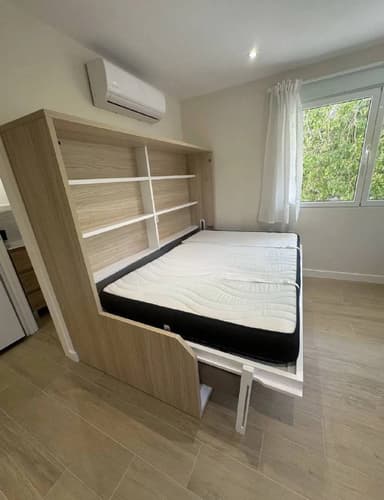 Студия в Валенсии за 850 EUR в Ciutat Jardi