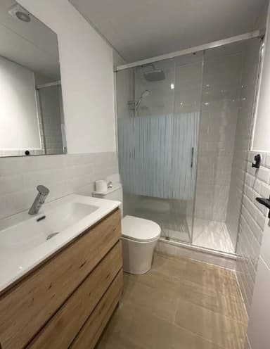 Студия в Валенсии за 850 EUR в Ciutat Jardi