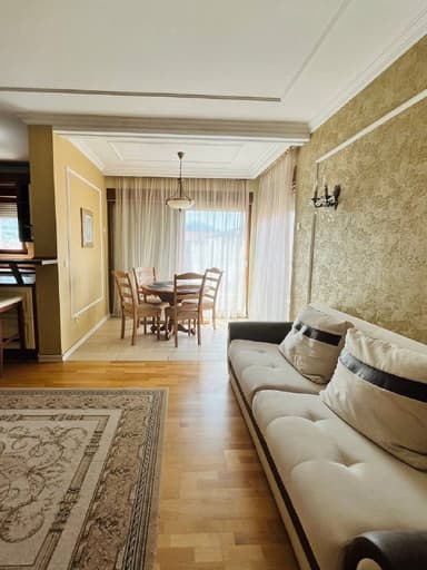 Аренда квартиры с отдельной спальней и кабинетом в Будве за 1600 EUR в месяц