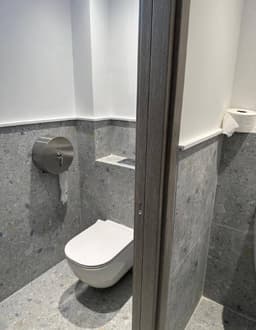 Современное офисное пространство в аренду за 6200 EUR - 250 кв. м