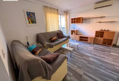 Краткосрочная аренда квартиры в Валенсии за 1100 EUR в месяц