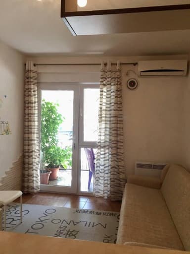 Студия в Баре, 74 000 EUR, близко к морю с террасой
