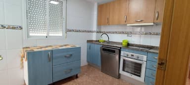 Долгосрочная аренда квартиры в San Vicente €900 в месяц с бассейном
