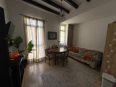 Сдам светлую комнату в Барселоне с двуспальной кроватью за 650 EUR/месяц
